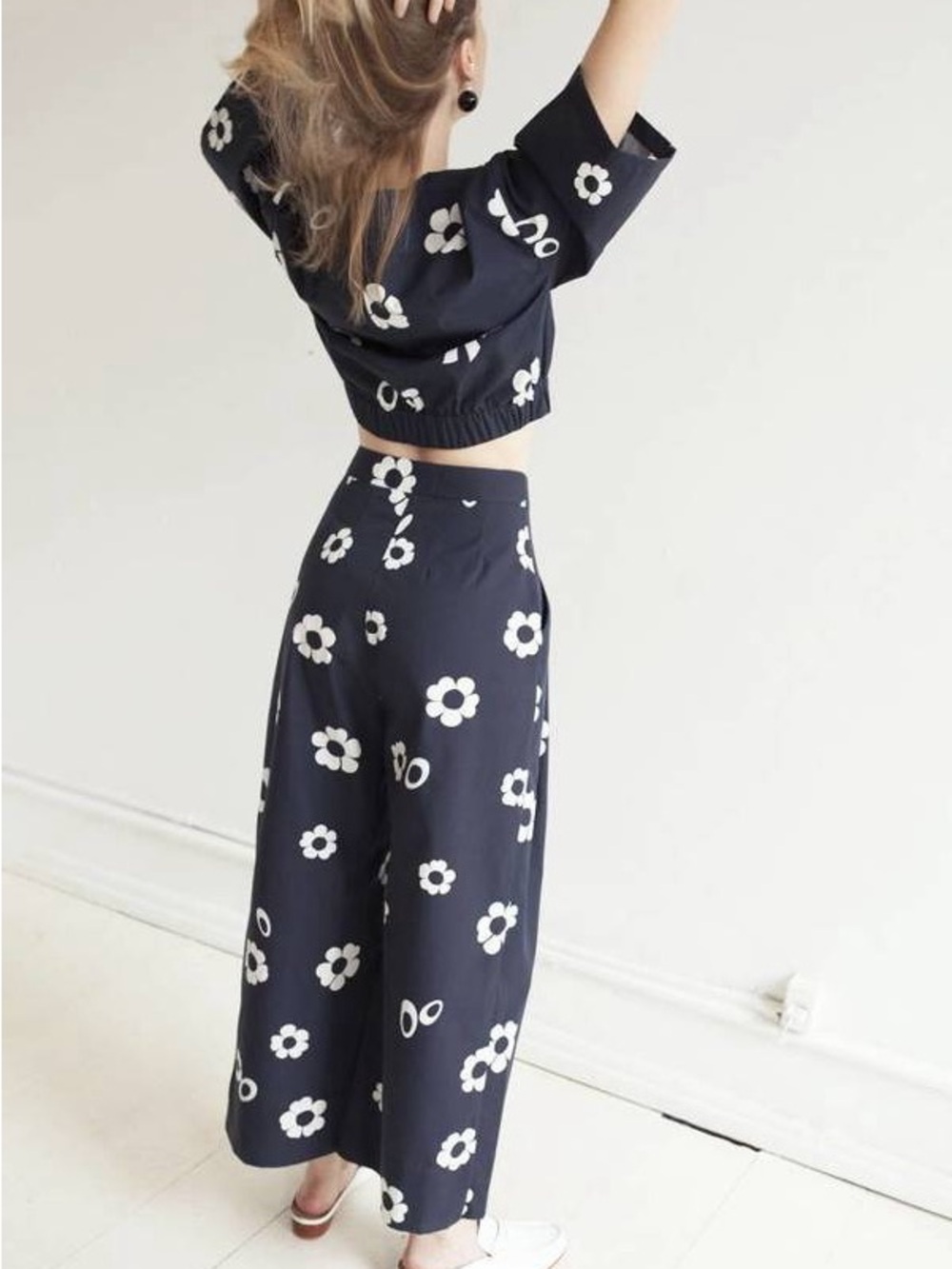 Mr. Larkin lake top in girl flower print cotton S - Picture 2 of 5
